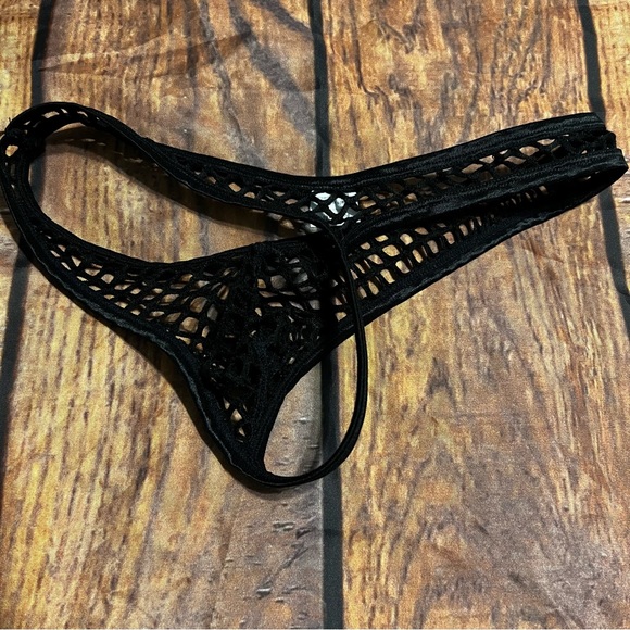 Mens mesh thong - Picture 6 of 14